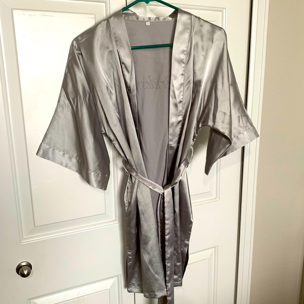 Bridesmaid robes, metallic grey/silver; metallic red/burgundy